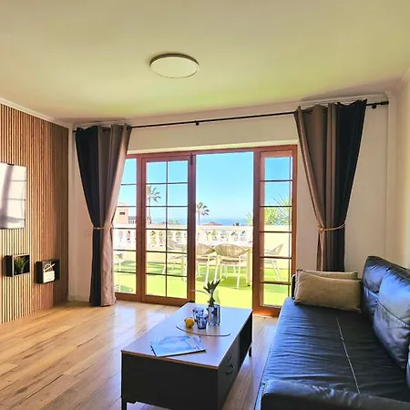 Paulmarie Ocean View * Адехе