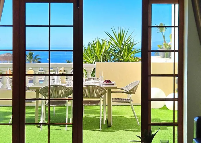 Paulmarie Ocean View Апартаменти